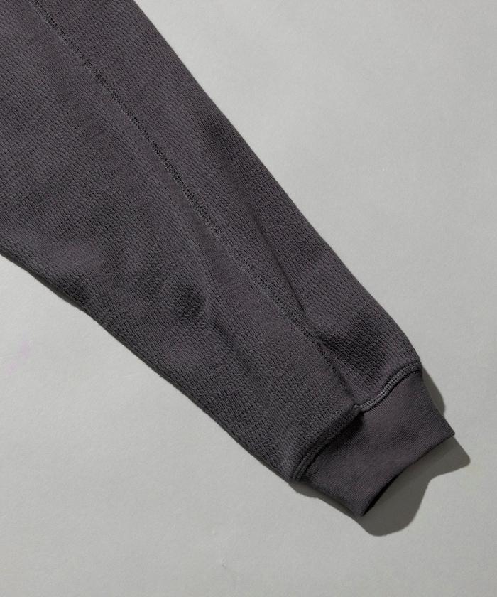 特別款保暖亨利領長袖T恤