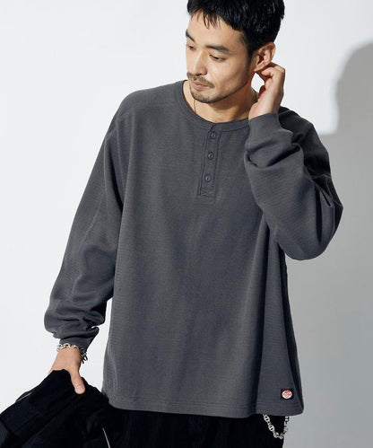 特別款保暖亨利領長袖T恤