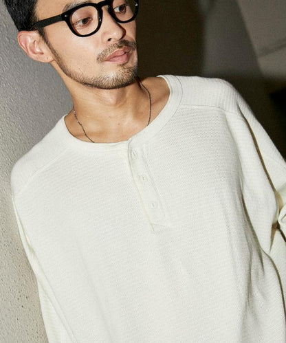 特別款保暖亨利領長袖T恤