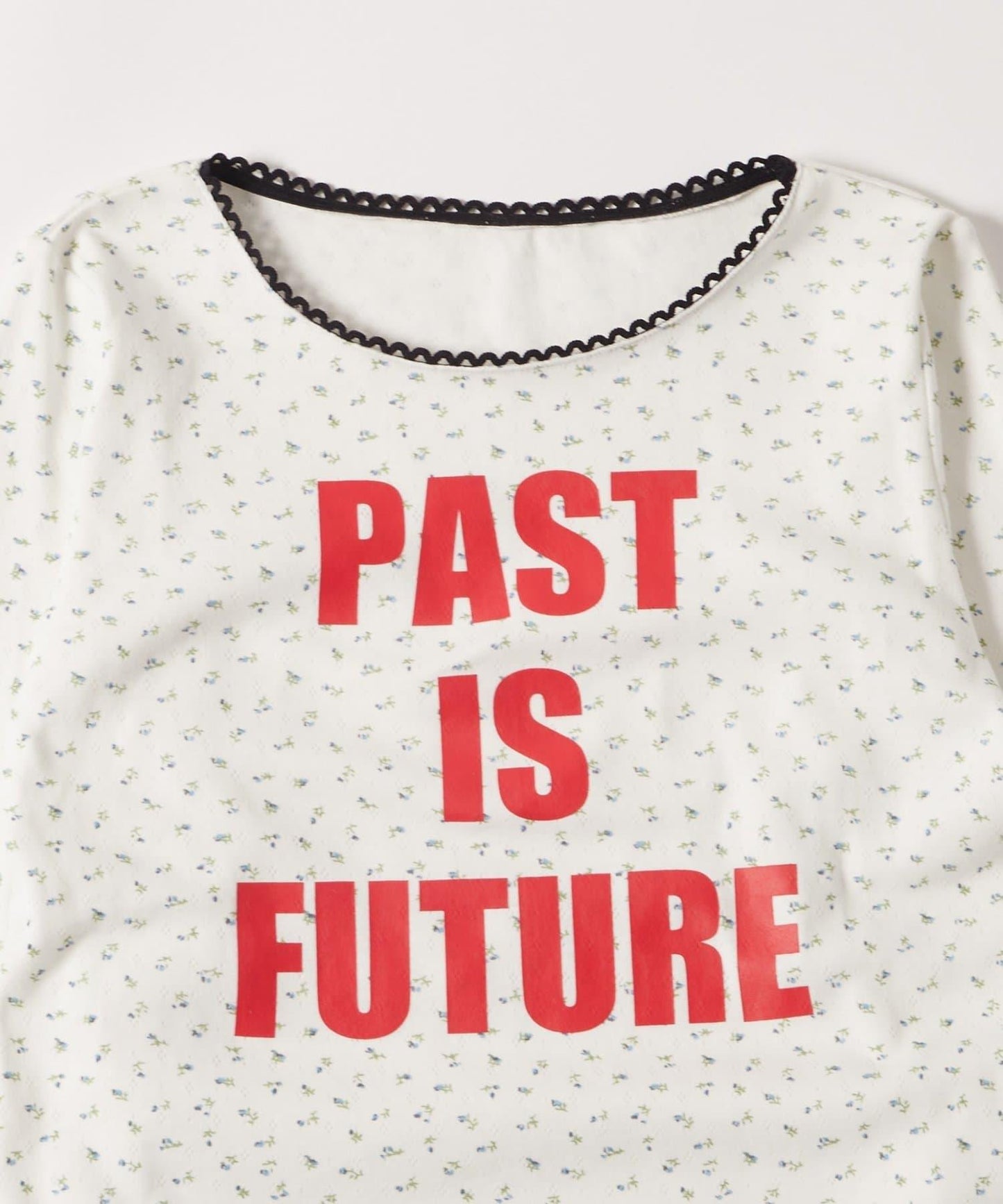 【AW】Logo圖案上衣