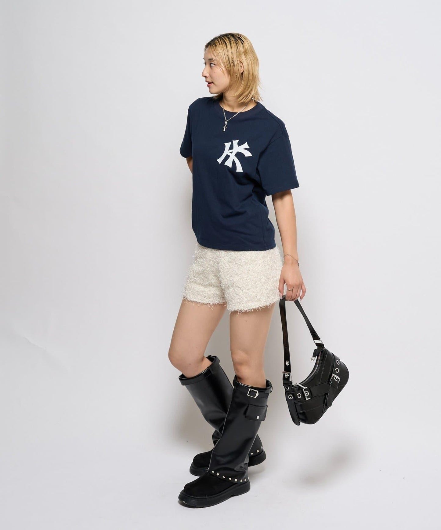 【AW】長毛針織短褲