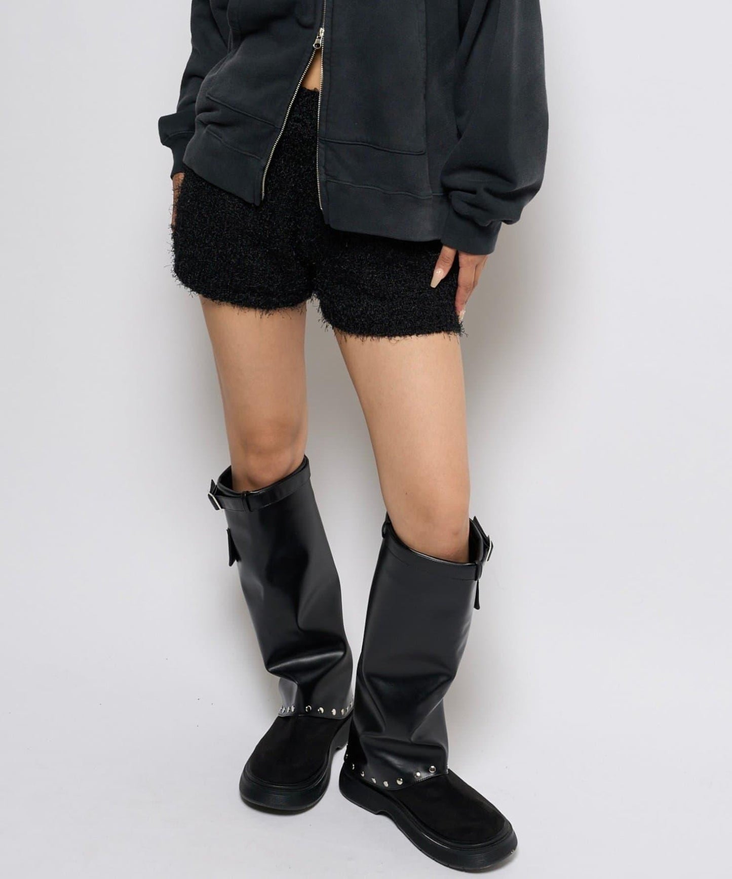 【AW】長毛針織短褲