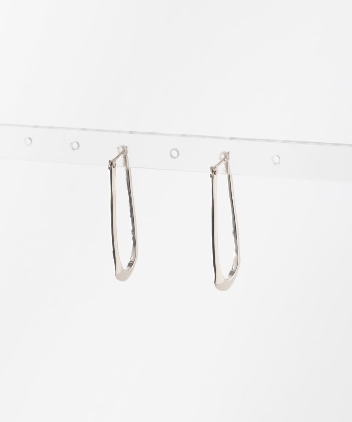 Aperdiem 西裝長方形耳釘（SV）