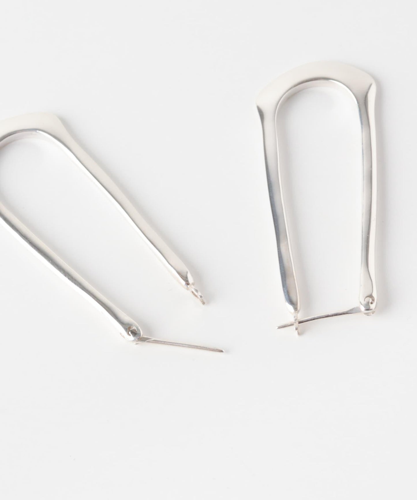 Aperdiem 西裝長方形耳釘（SV）