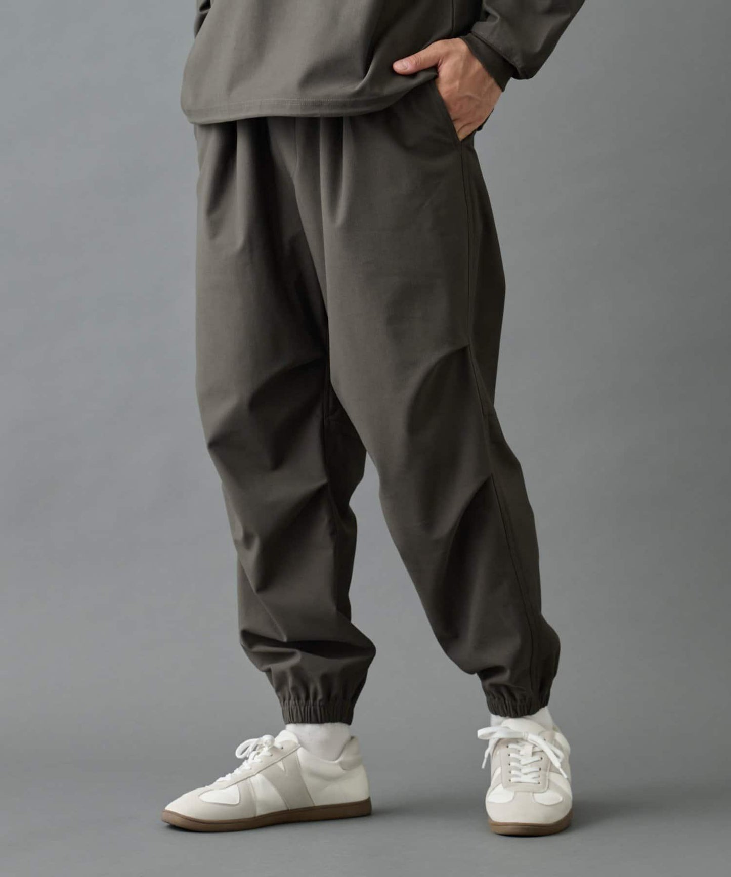 【AW】格紋彈力束腳褲