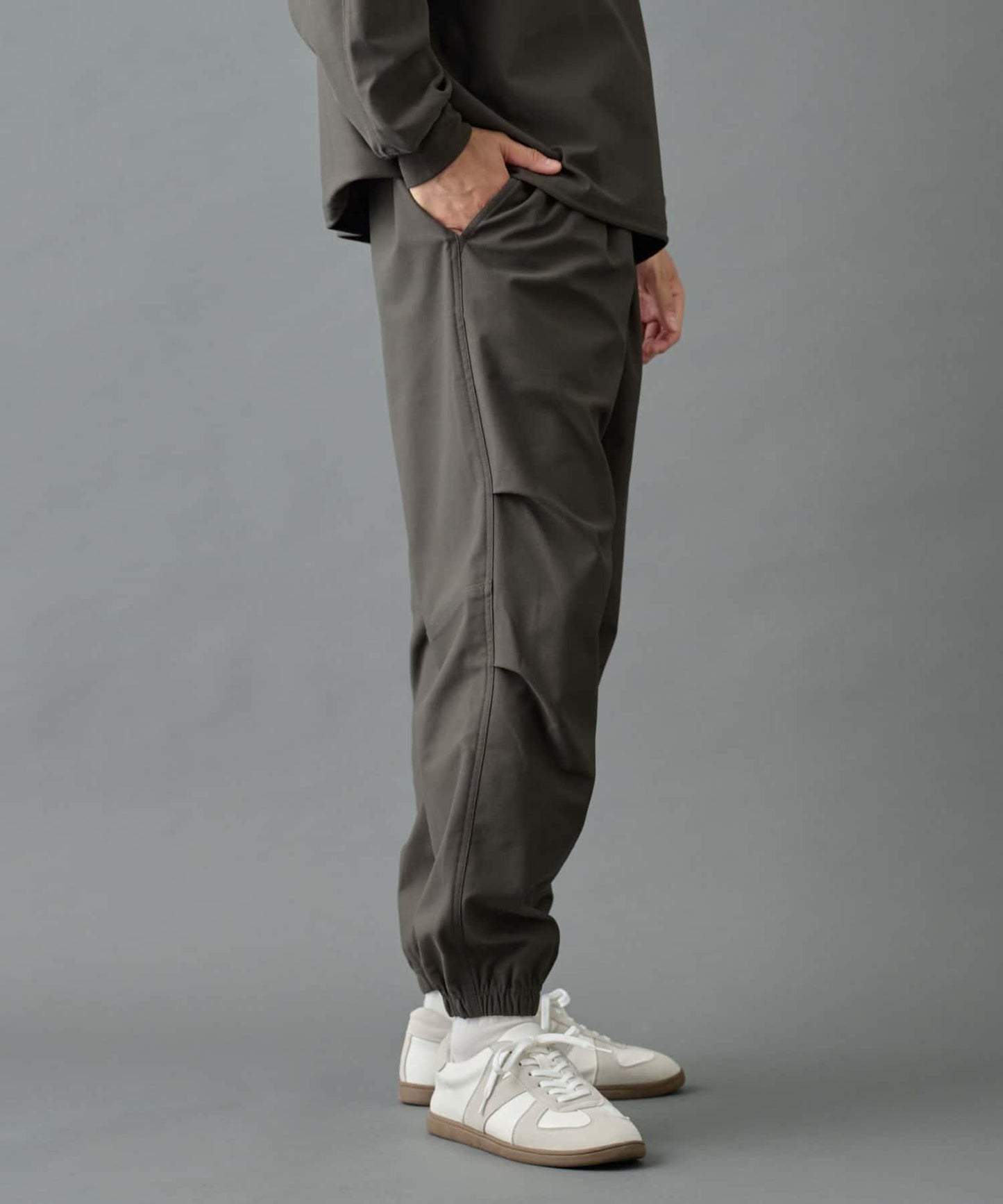 【AW】格紋彈力束腳褲