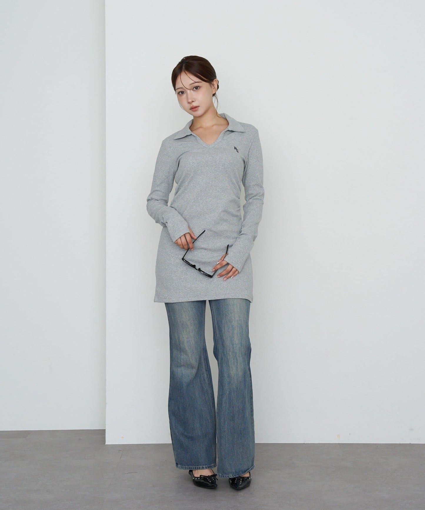 長袖翻領刺繡迷你連衣裙