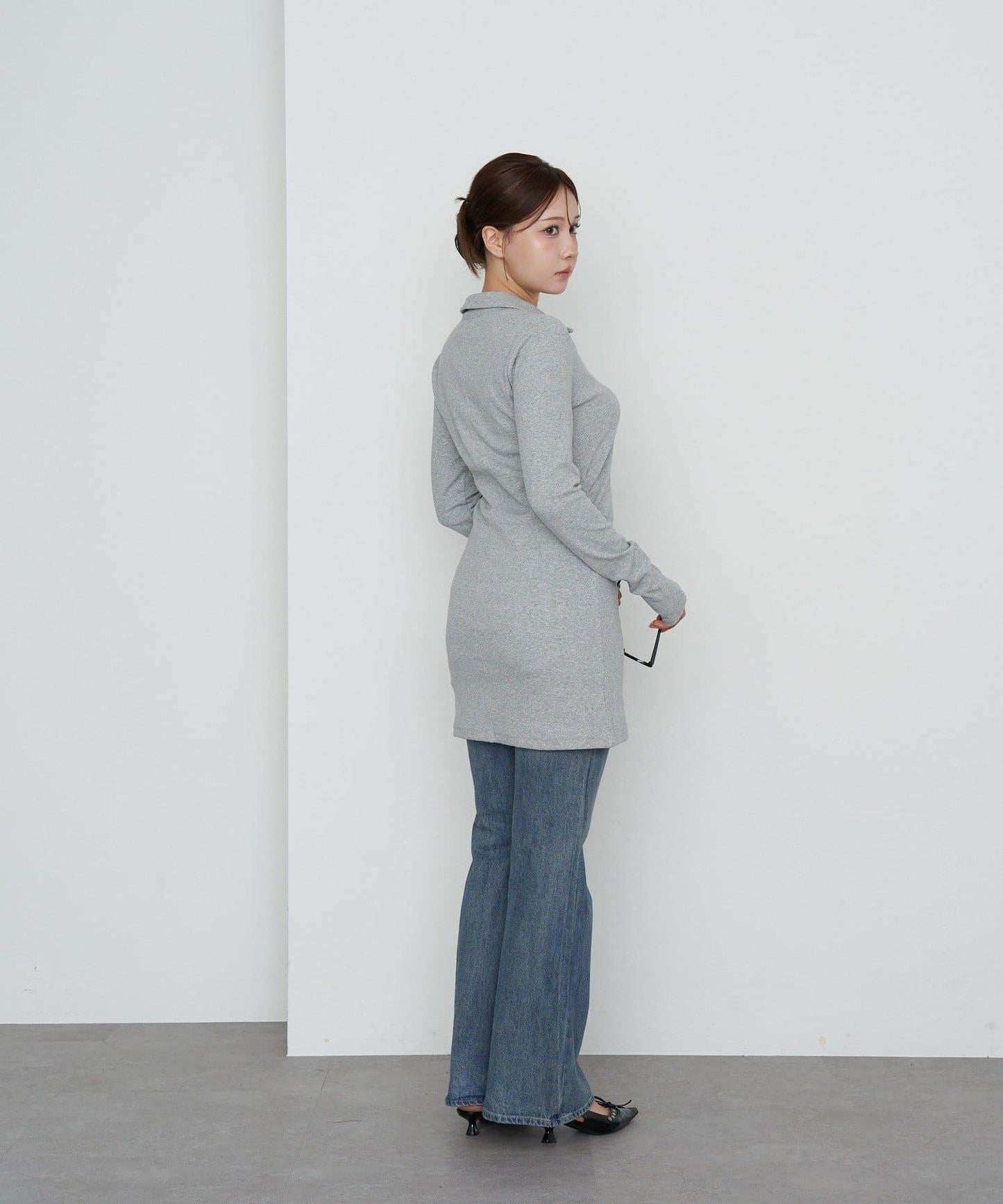 長袖翻領刺繡迷你連衣裙