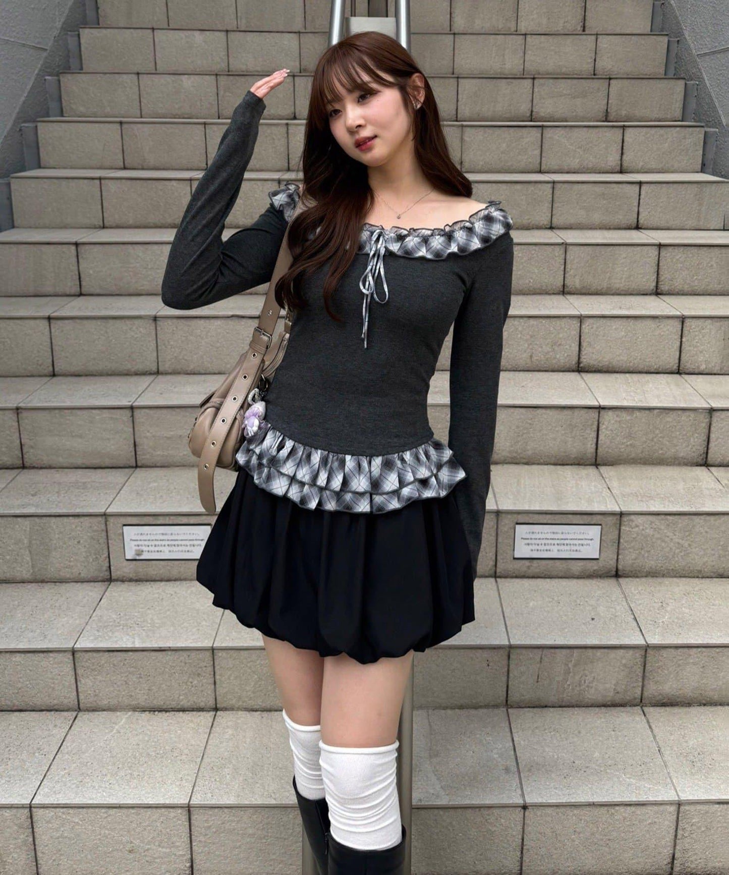 【主角級設計】格紋荷葉邊T恤