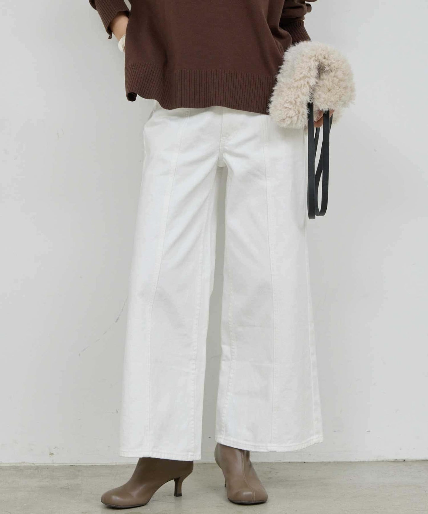 【近日開始】中縫拼接牛仔褲