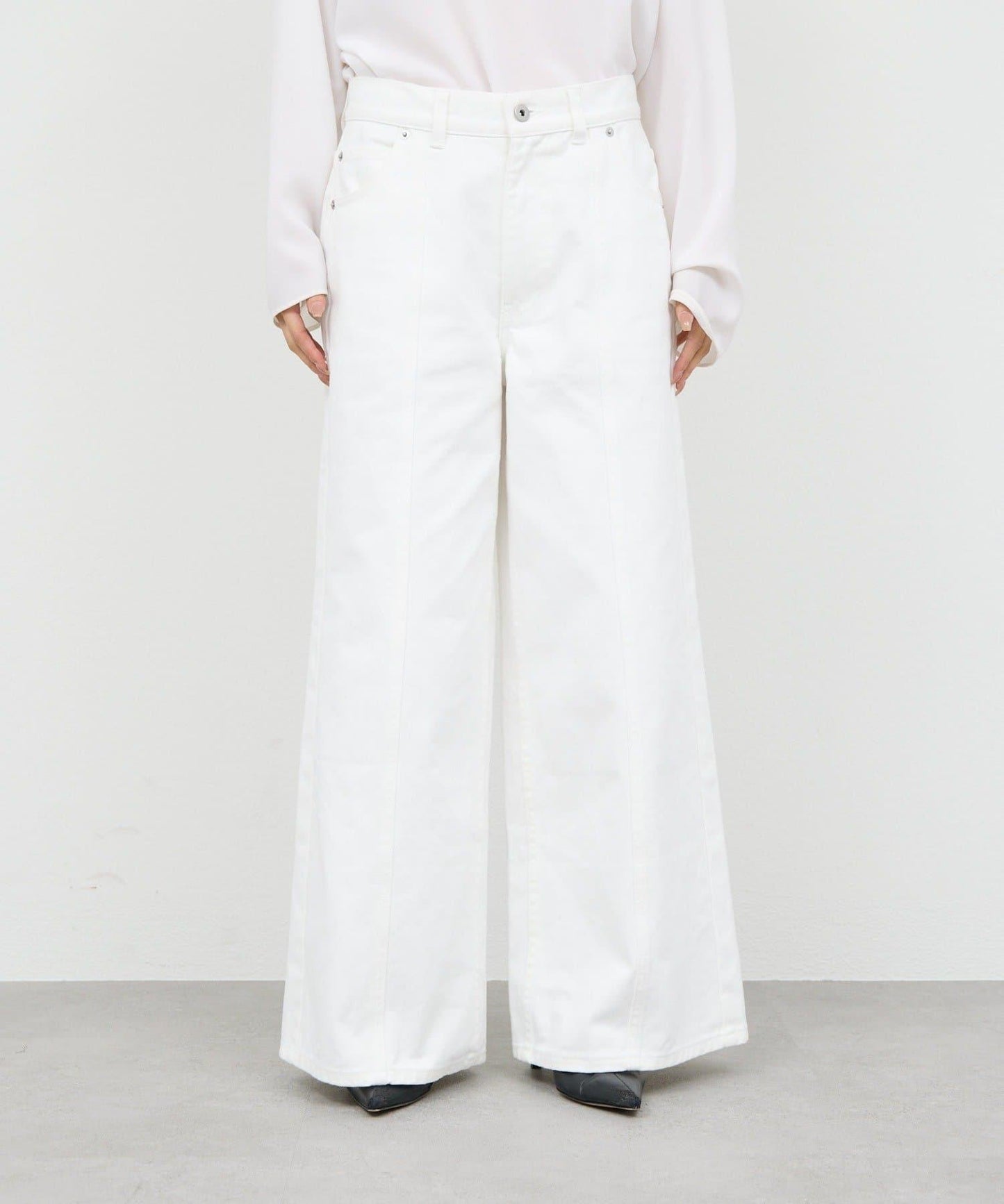 【近日開始】中縫拼接牛仔褲