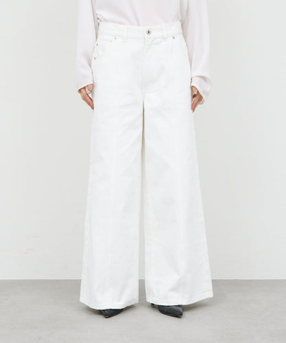 【近日開始】中縫拼接牛仔褲