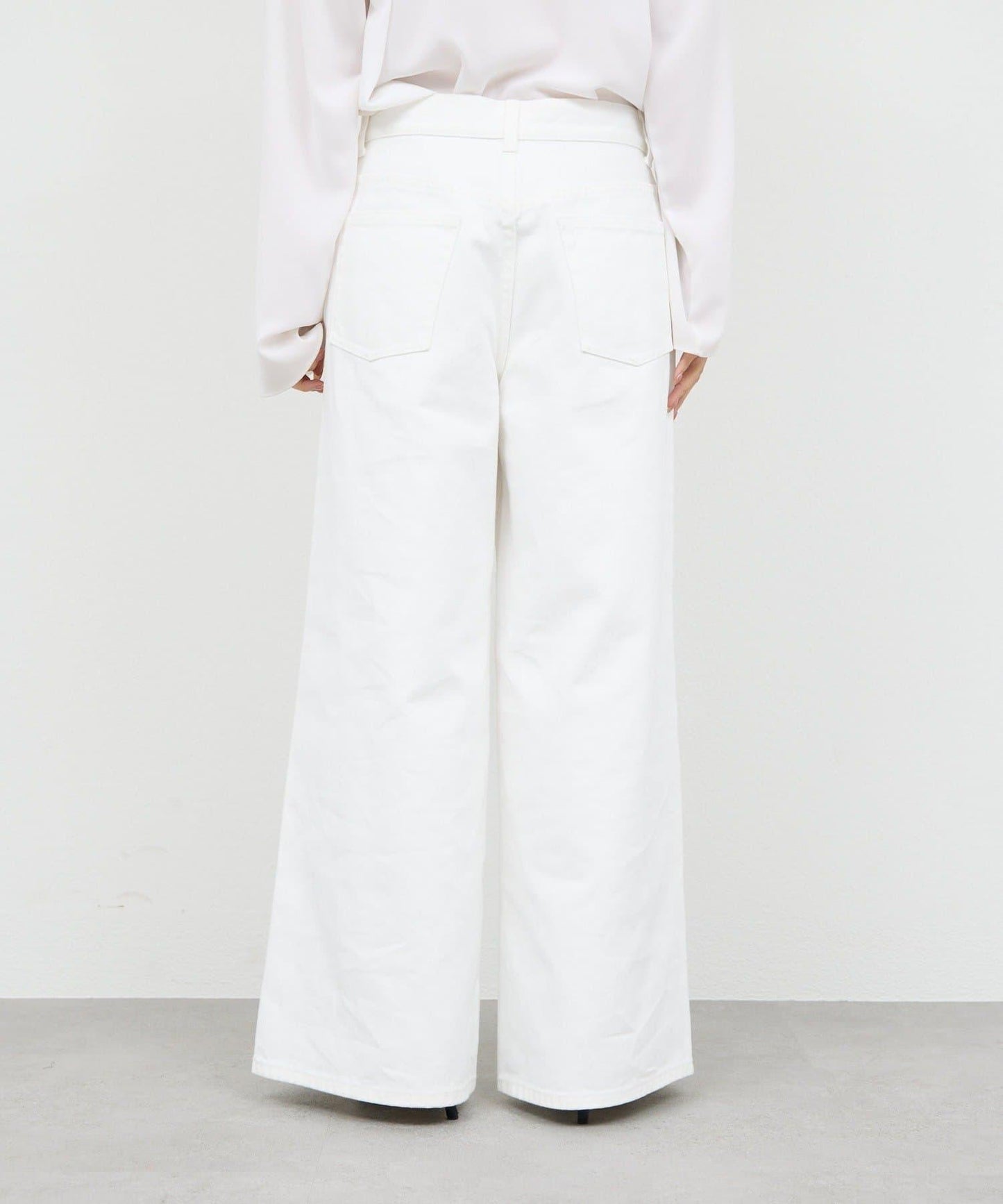 【近日開始】中縫拼接牛仔褲