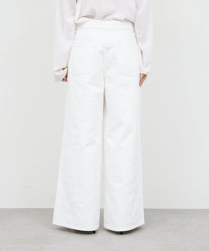 【近日開始】中縫拼接牛仔褲