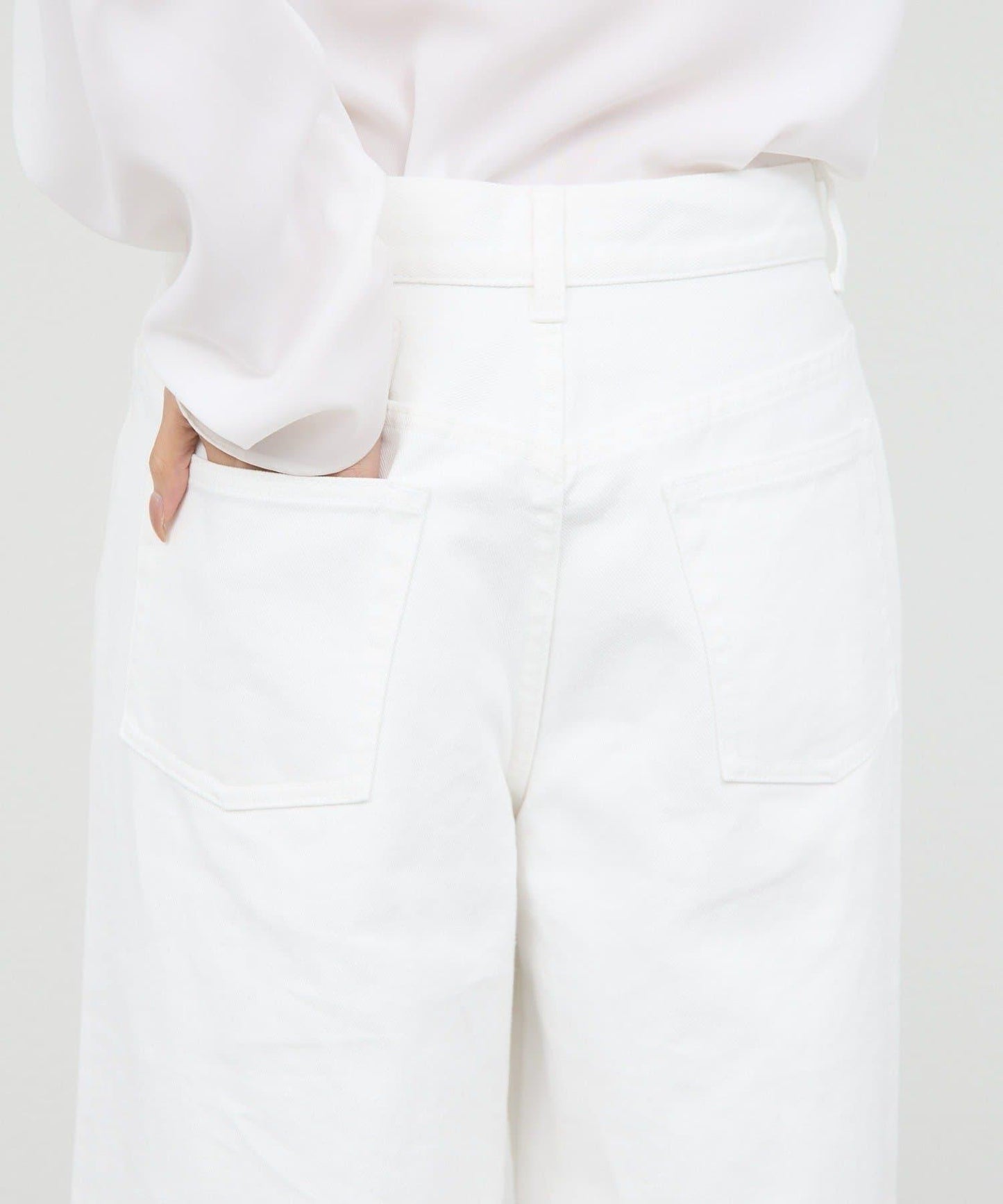 【近日開始】中縫拼接牛仔褲