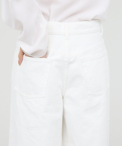 【近日開始】中縫拼接牛仔褲