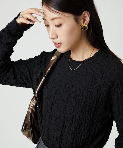 剪裁褶皺波點荷葉邊設計長袖T恤