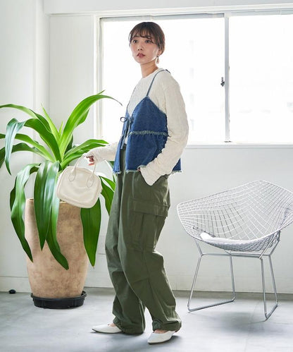 剪裁褶皺波點荷葉邊設計長袖T恤