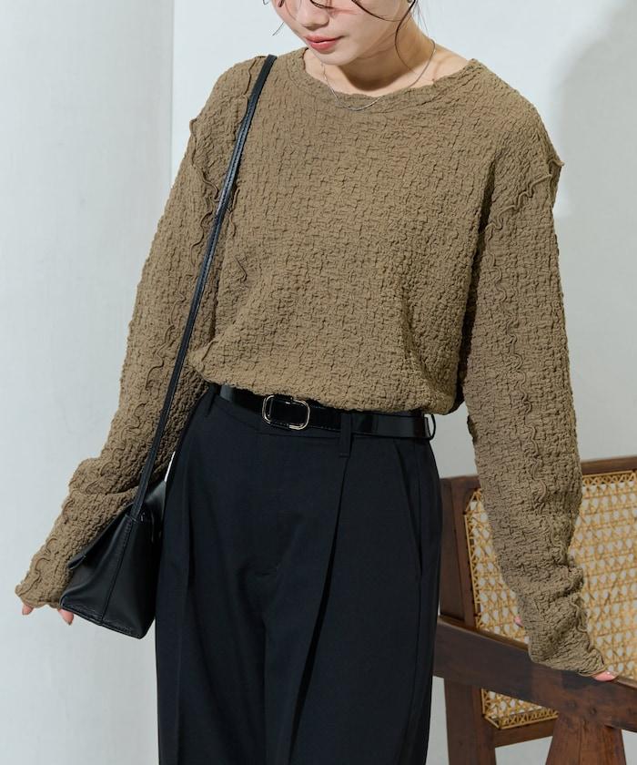 剪裁褶皺波點荷葉邊設計長袖T恤