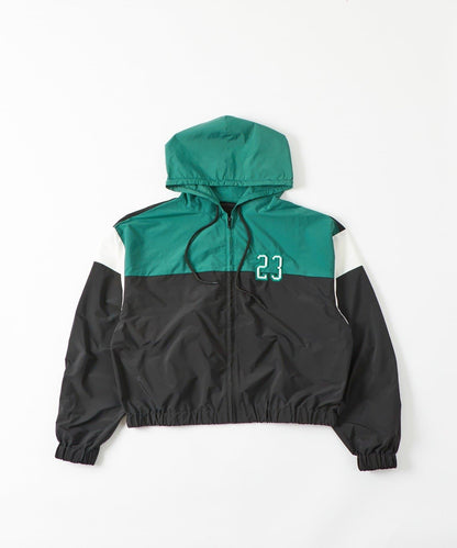 【WHO'S WHO gallery】數字印花尼龍連帽外套