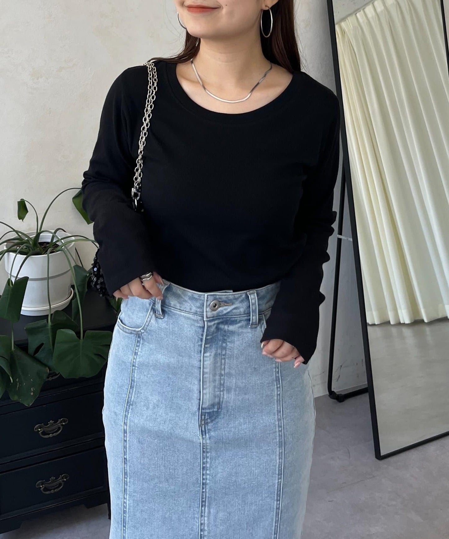 【可選領型】背部金屬裝飾羅紋長袖T恤