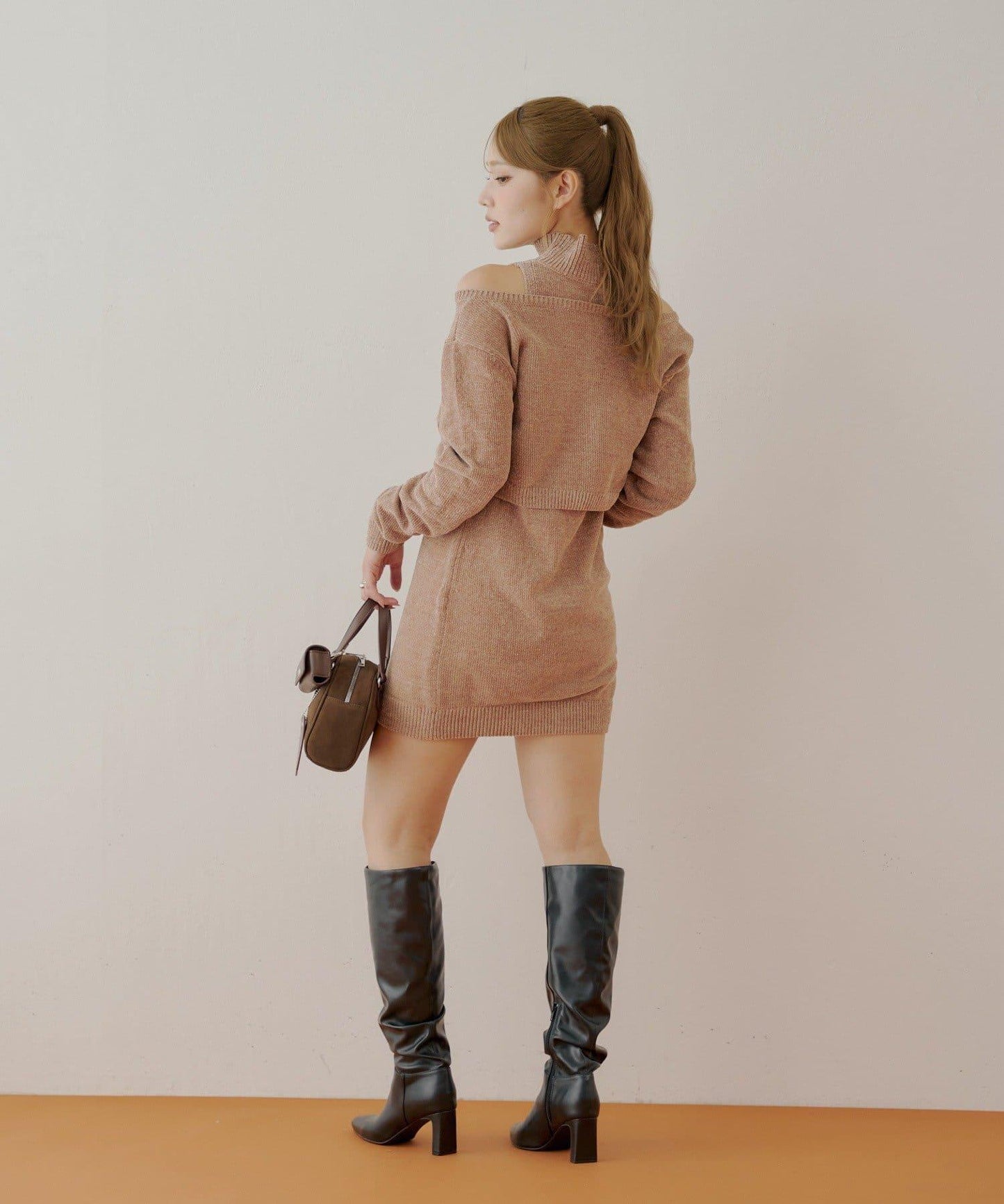 【Chico】天鵝絨無袖連衣裙+開衫套裝