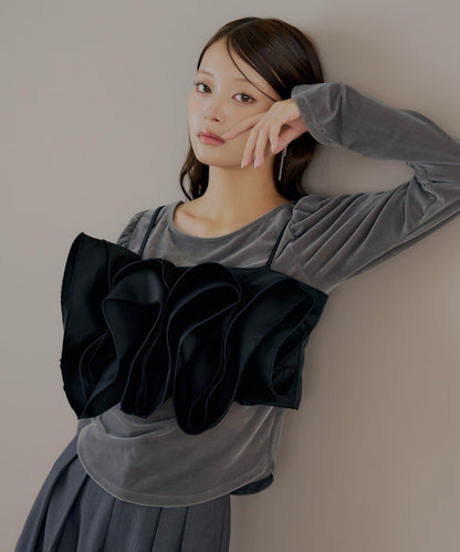 【Chico】荷葉邊吊帶+天鵝絨上衣套裝