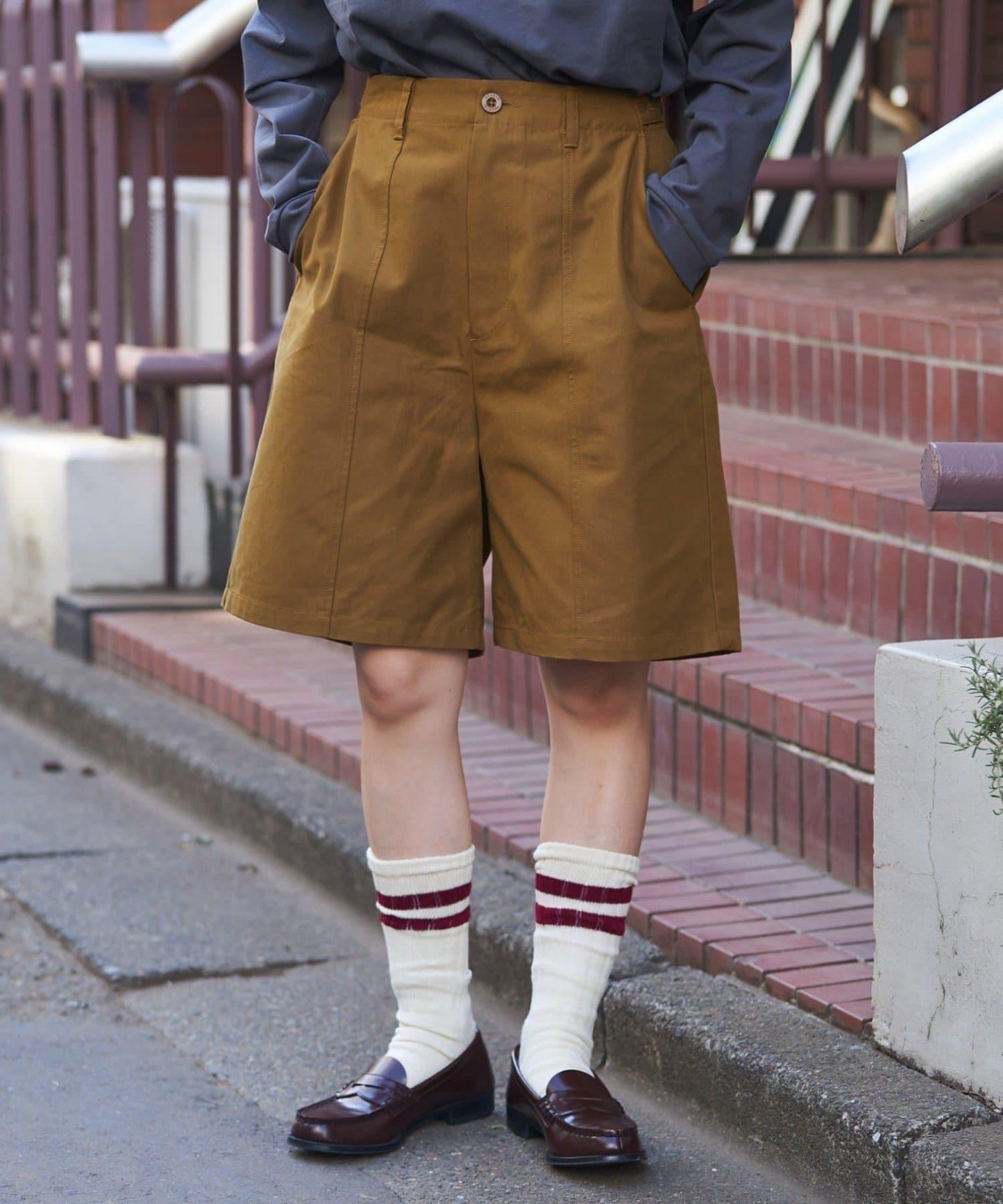 【GEVACO】腰部標籤裝飾中褲