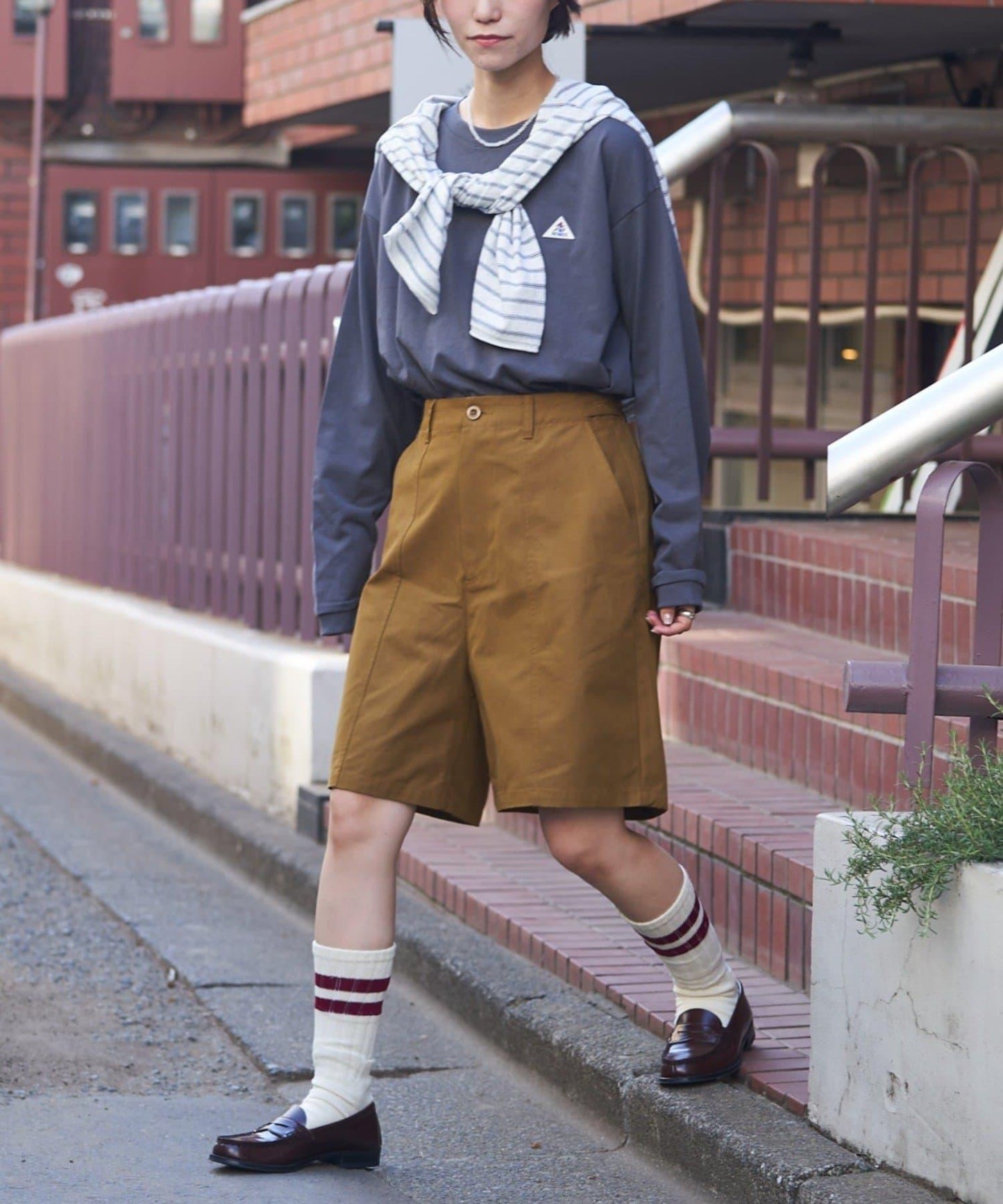 【GEVACO】腰部標籤裝飾中褲