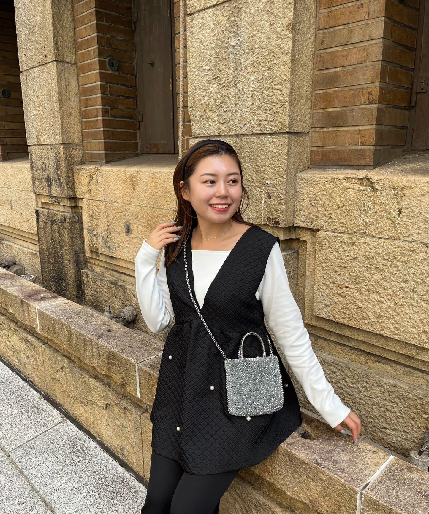 【MOMO】方領長袖T恤