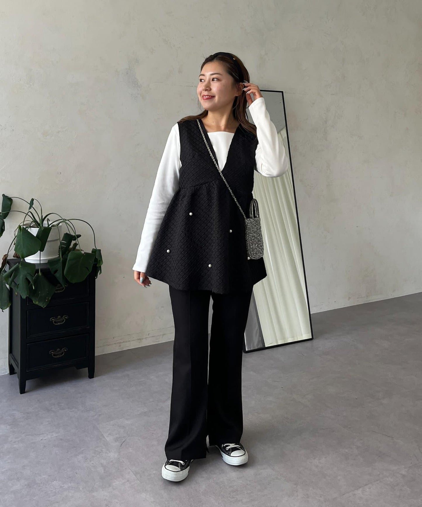 【MOMO】方領長袖T恤