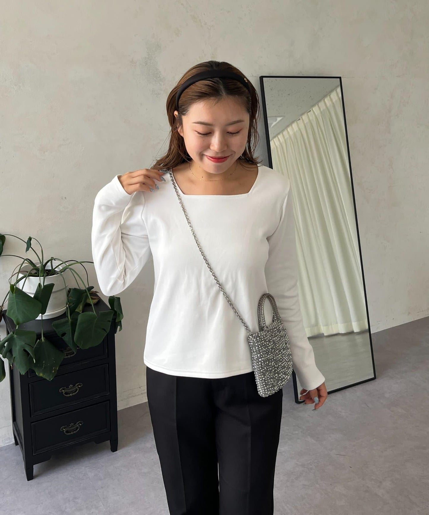 【MOMO】方領長袖T恤