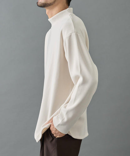 【AW】剪裁絨面高領套頭衫