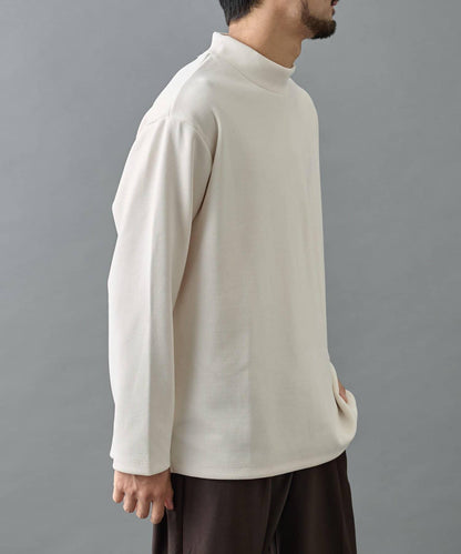 【AW】剪裁絨面高領套頭衫