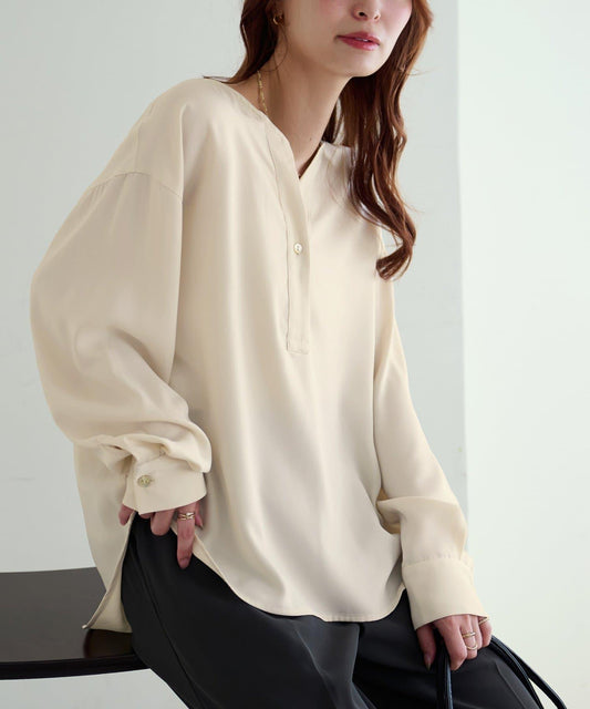 【Discoat】優雅紐扣裝飾V領襯衫