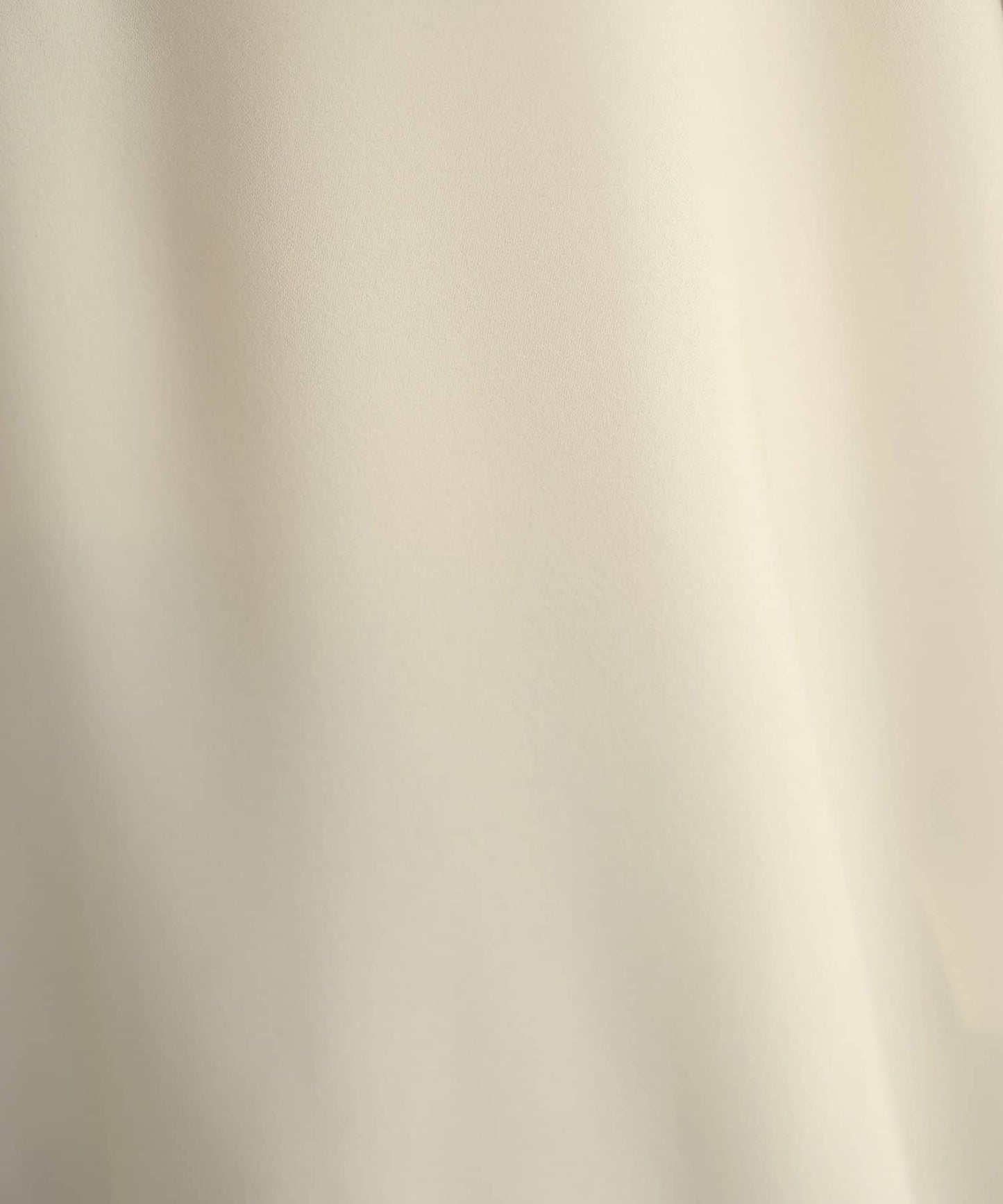 【Discoat】優雅紐扣裝飾V領襯衫