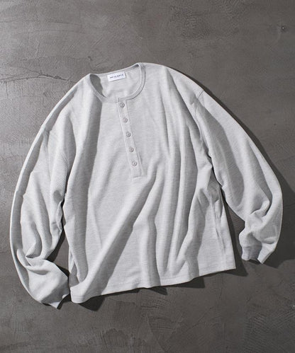 短款保暖亨利領T恤