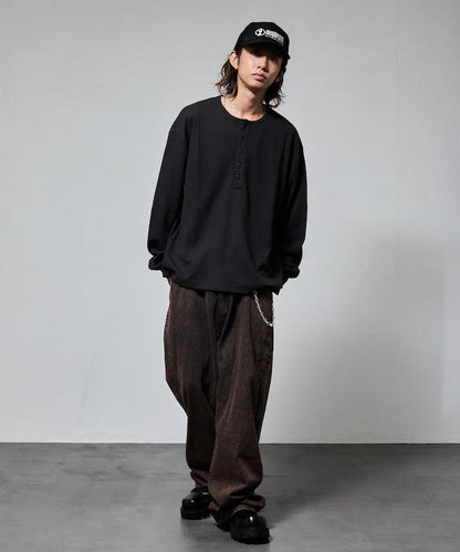 短款保暖亨利領T恤