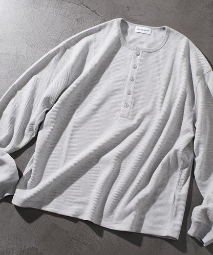 短款保暖亨利領T恤