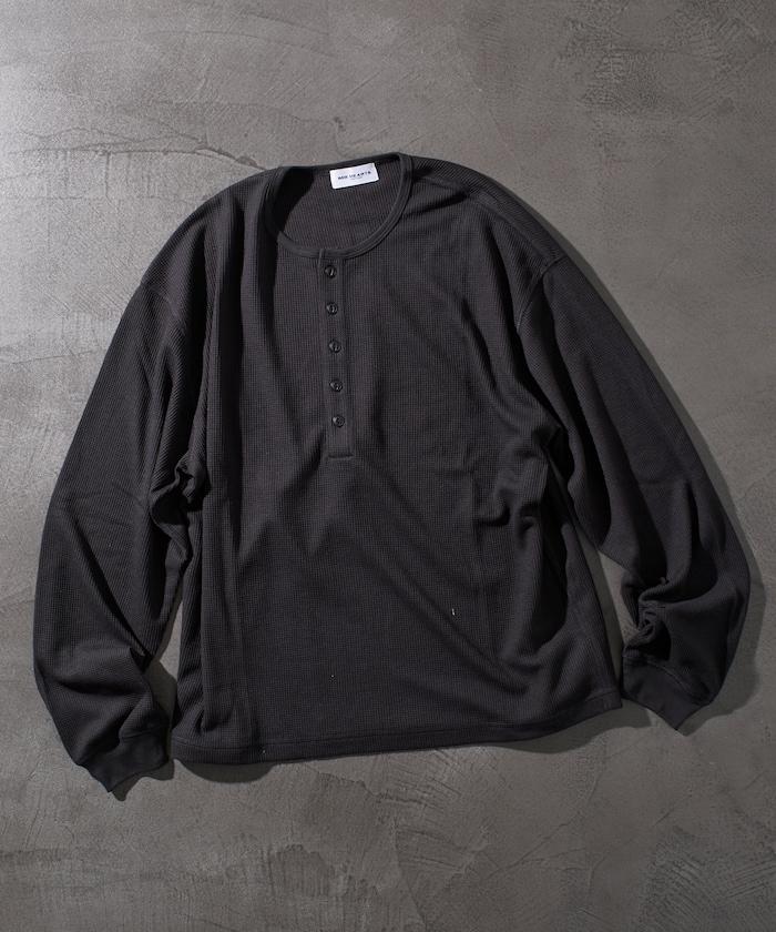 短款保暖亨利領T恤