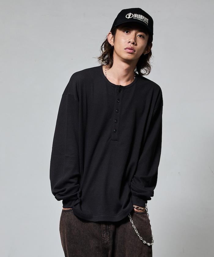 短款保暖亨利領T恤