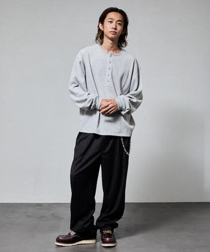 短款保暖亨利領T恤