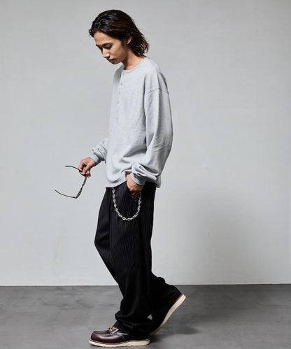 短款保暖亨利領T恤