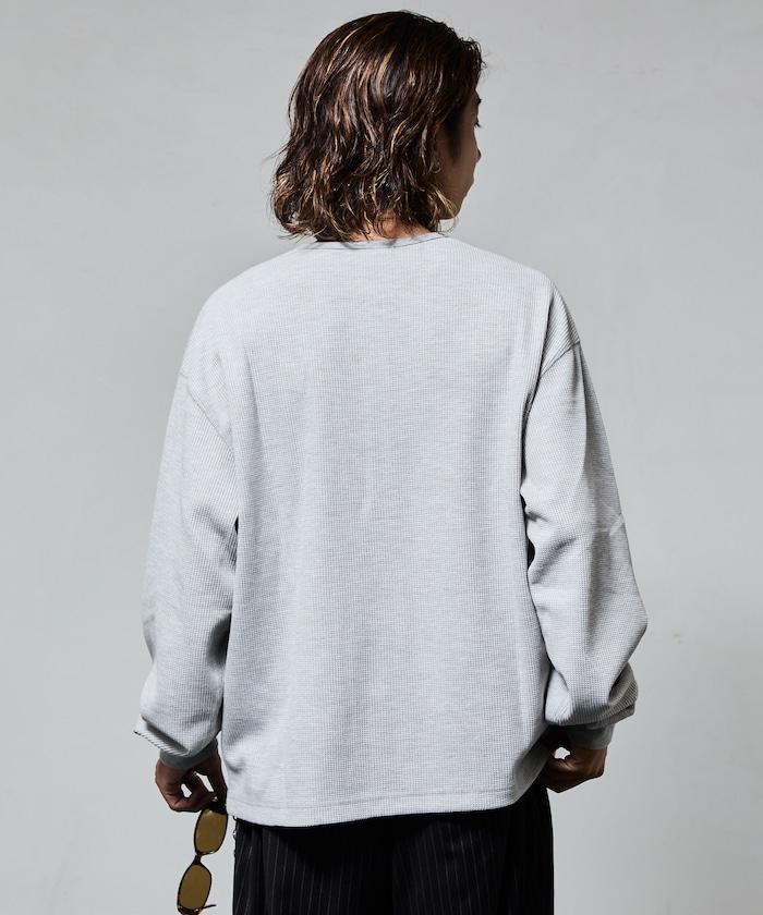 短款保暖亨利領T恤