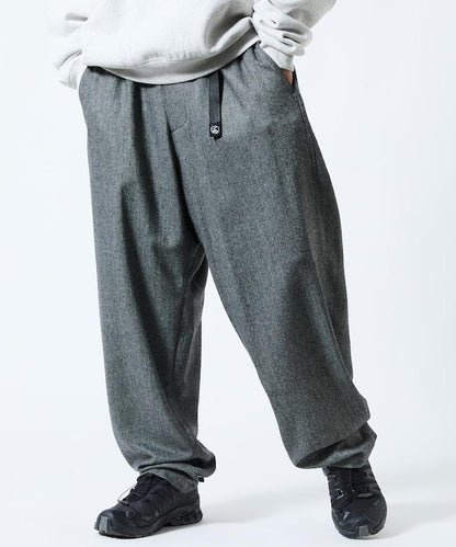 寬鬆版型羊毛感攀巖褲