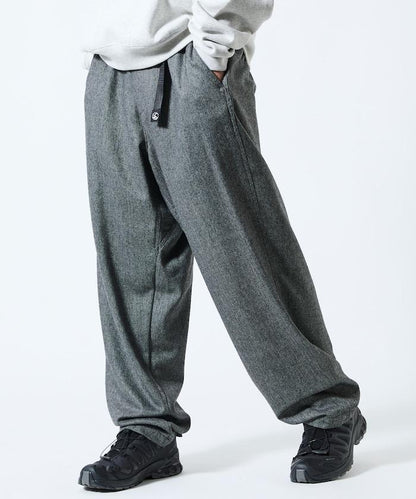 寬鬆版型羊毛感攀巖褲