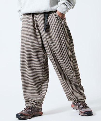 寬鬆版型羊毛感攀巖褲