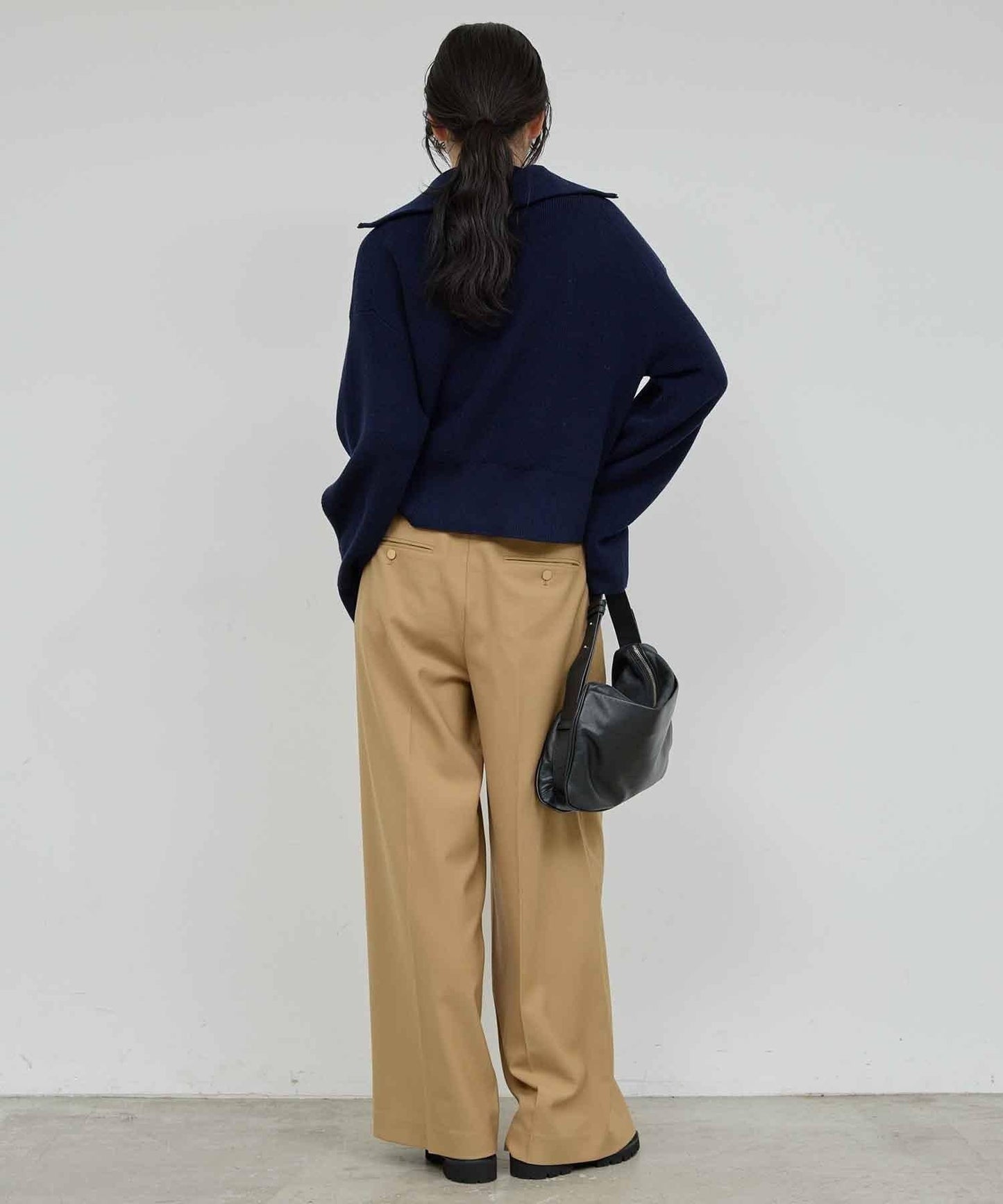 【近日開始】無腰帶褶皺寬腿褲