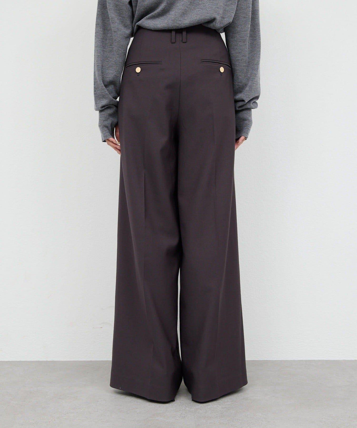 【近日開始】無腰帶褶皺寬腿褲