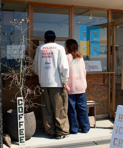 HOLIDAY ICECREAM 特別款寬鬆版型背部印花圓領衛衣